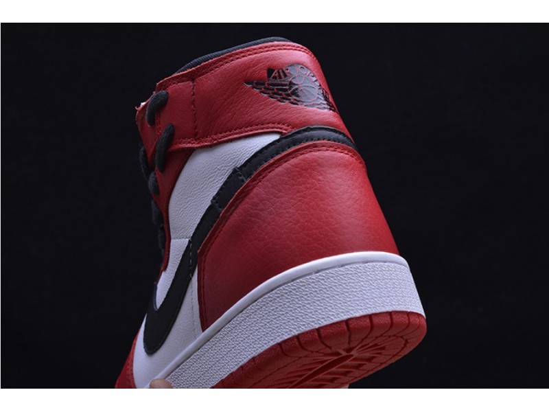  The Air Jordan 1 Rebel “Chicago” red AT4151-100