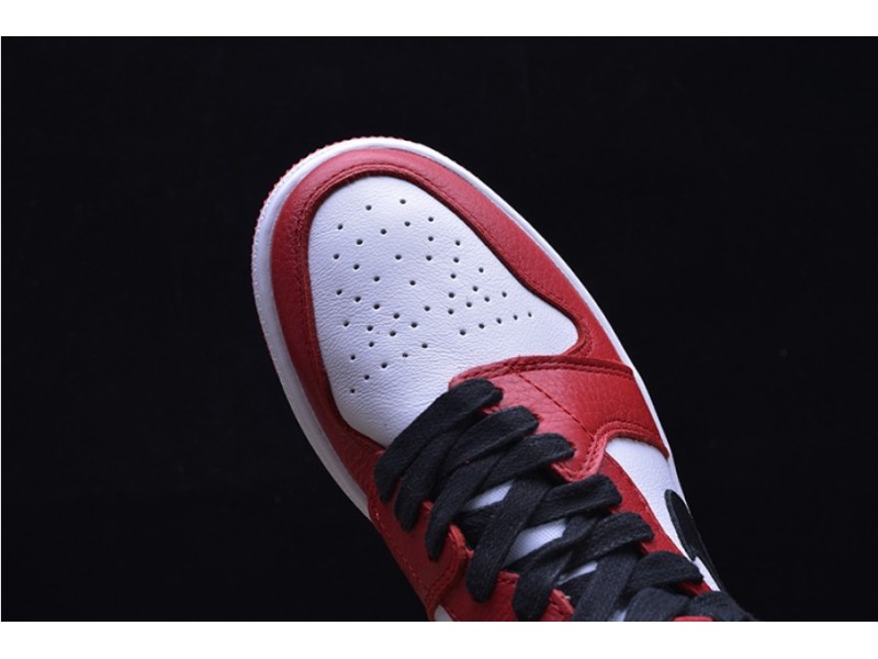  The Air Jordan 1 Rebel “Chicago” red AT4151-100