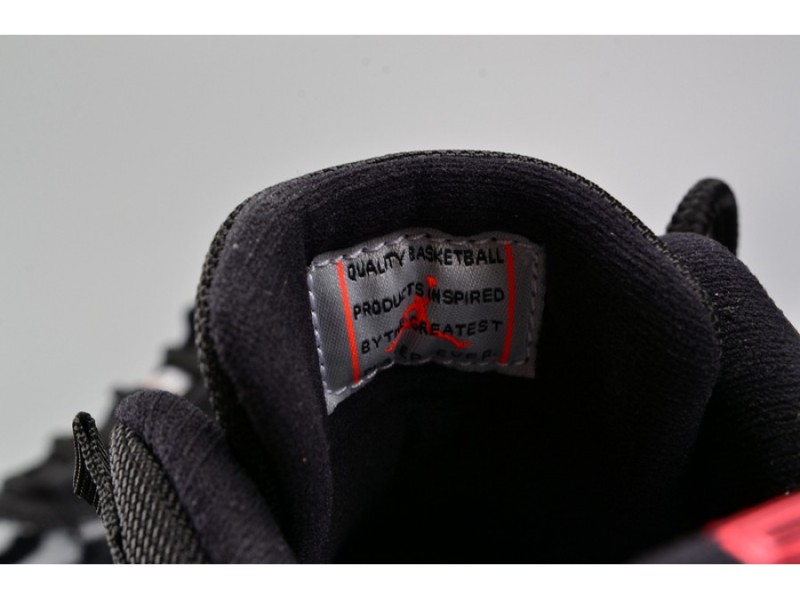 AIR JORDAN 11 RETRO LOW 
