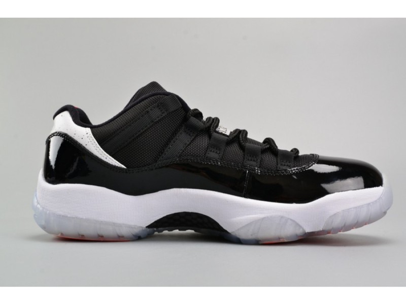 AIR JORDAN 11 RETRO LOW 