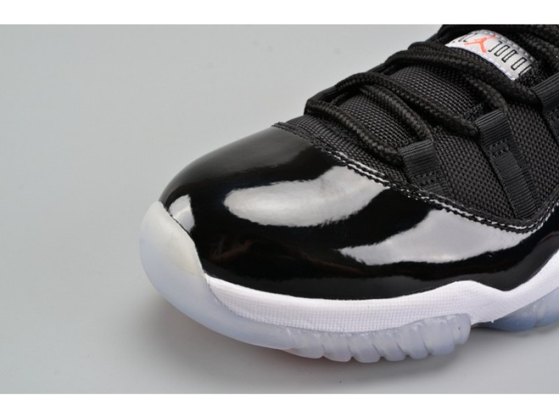 AIR JORDAN 11 RETRO LOW 
