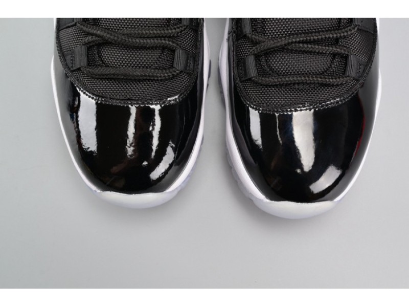 AIR JORDAN 11 RETRO LOW 