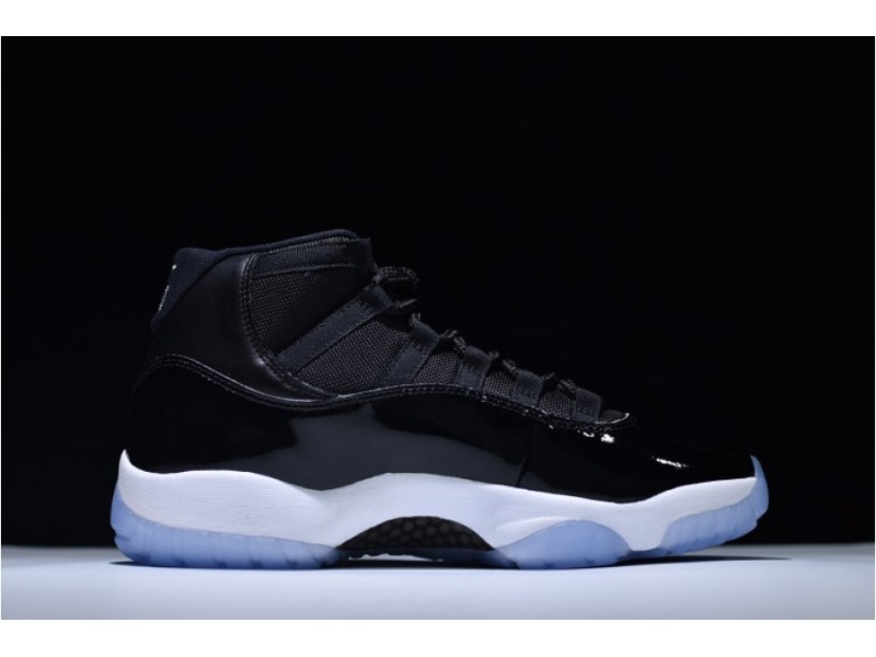 AIR JORDAN 11 RETRO 