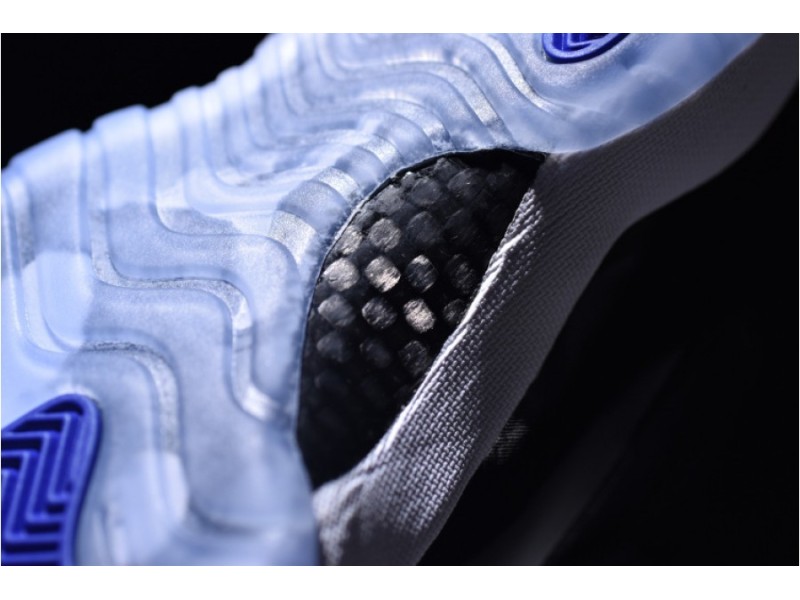AIR JORDAN 11 RETRO 