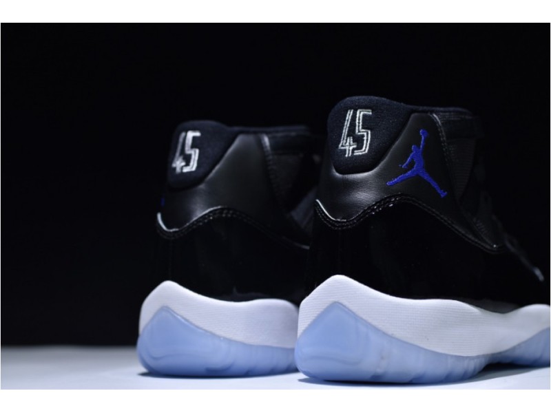 AIR JORDAN 11 RETRO 