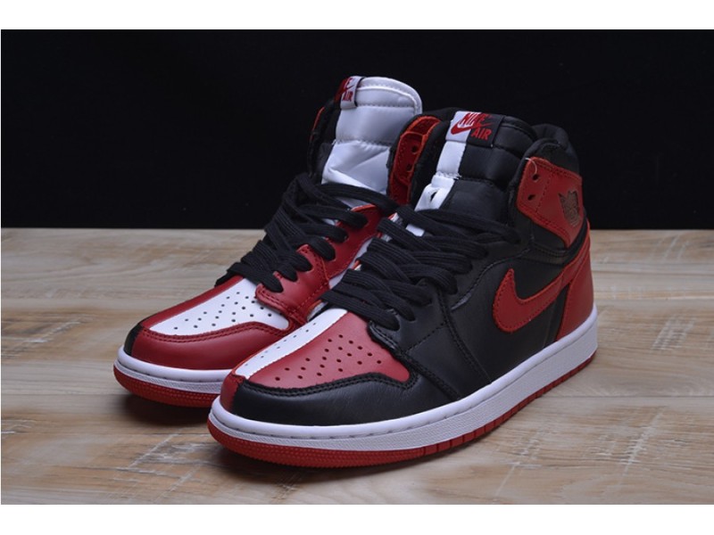 AIR JORDAN 1 RETRO 