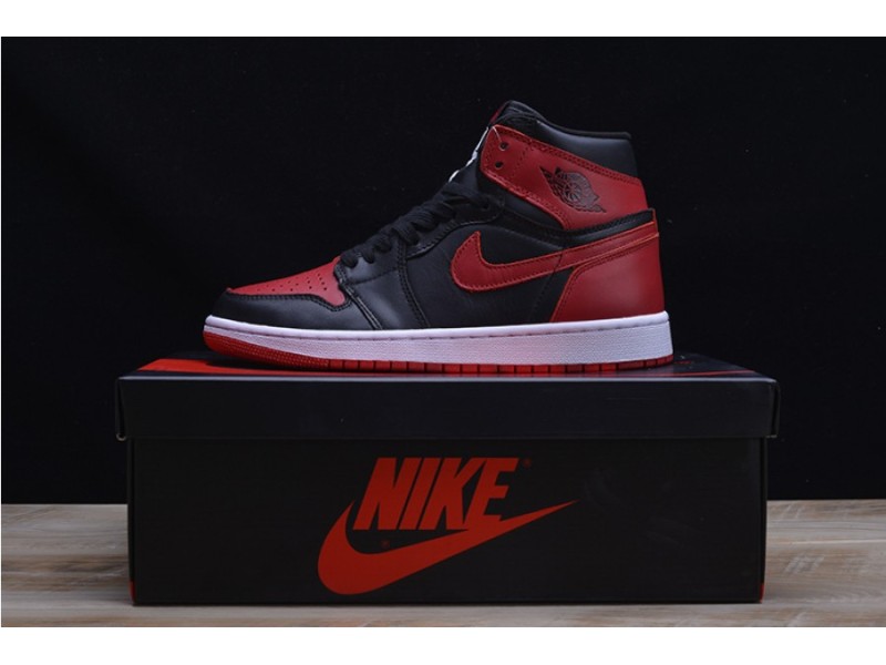 AIR JORDAN 1 RETRO 