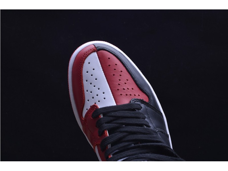 AIR JORDAN 1 RETRO 