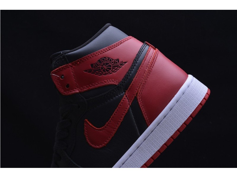 AIR JORDAN 1 RETRO 