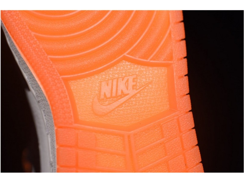 Air Jordan 1 Retro Satin Shattered Backboard AV3725-010