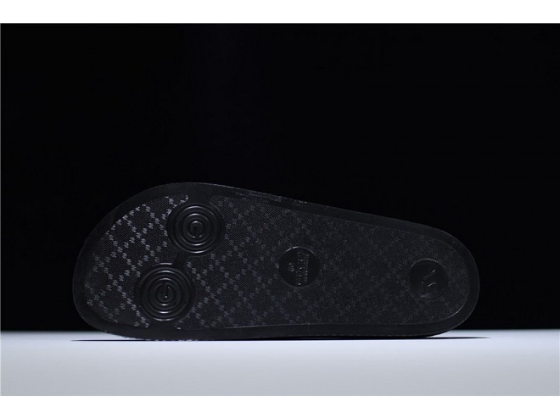 Gucc* Sandal3