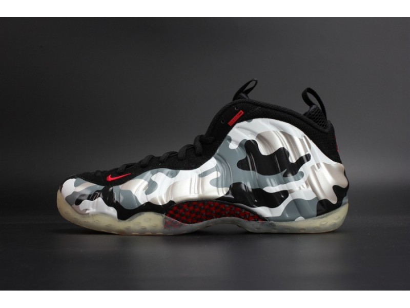 Nike Air Foamposite One PRM 