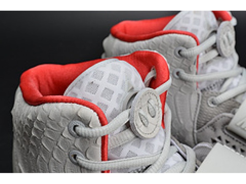 NIKE AIR YEEZY 2 PURE PLATINUM Wolf Grey mens 508214-010