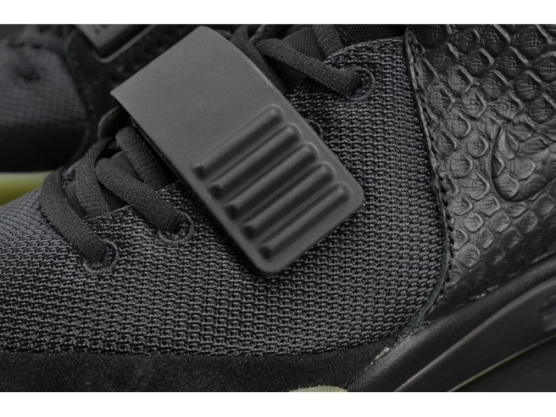 NIKE AIR YEEZY 2 “SOLAR RED” black mens 508214-006